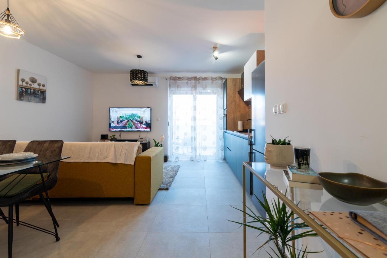 Kamarin Apartment Trogir Exterior foto